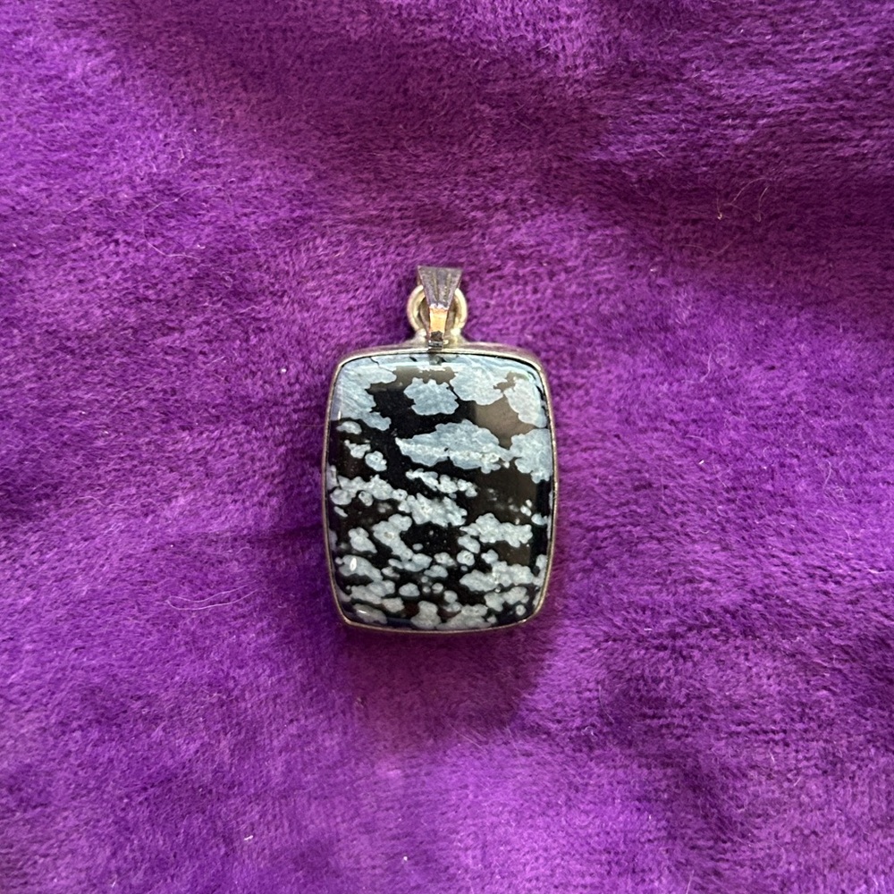 VTG TIBETAN SILVER SNOWFLAKE OBSIDIAN PENDANT